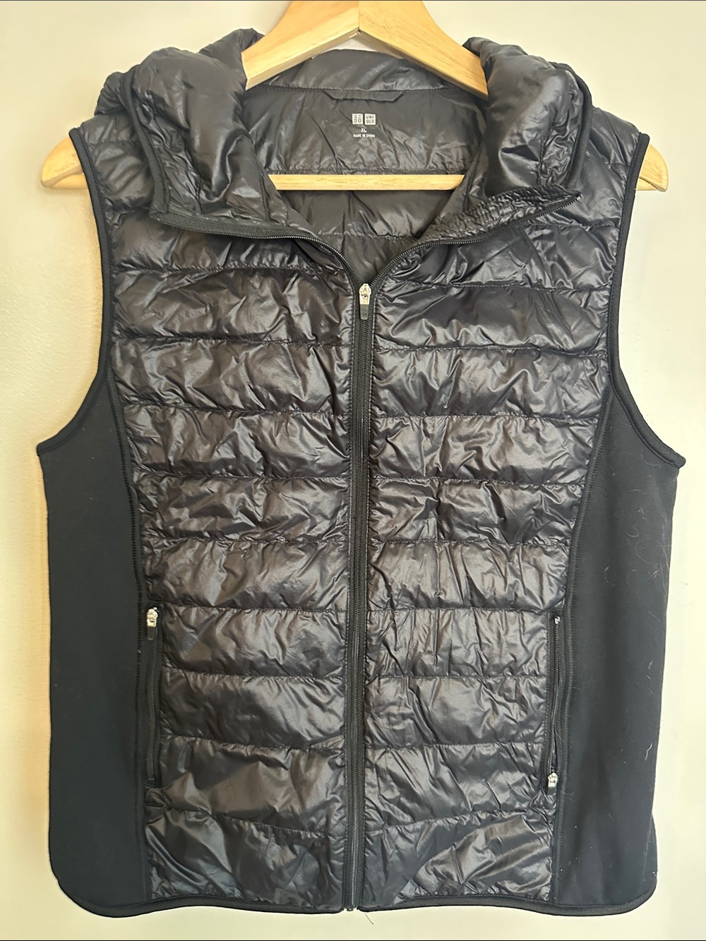 Uniqlo Black Packable Hooded Down Puffer Vest Hybrid w/ Stretch Knit Panels, XL